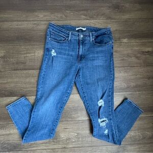 NWOT Levi's 711 Skinny Denim Blue Distressed Jeans Slim Size 30